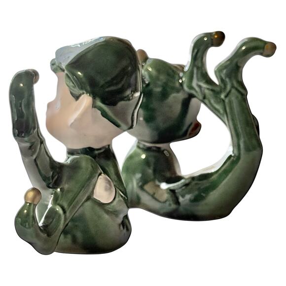 Set of 2 Vintage Lefton E-2347 Playful Whimsical Pixie Christmas Elf Figurines - Picture 12 of 16